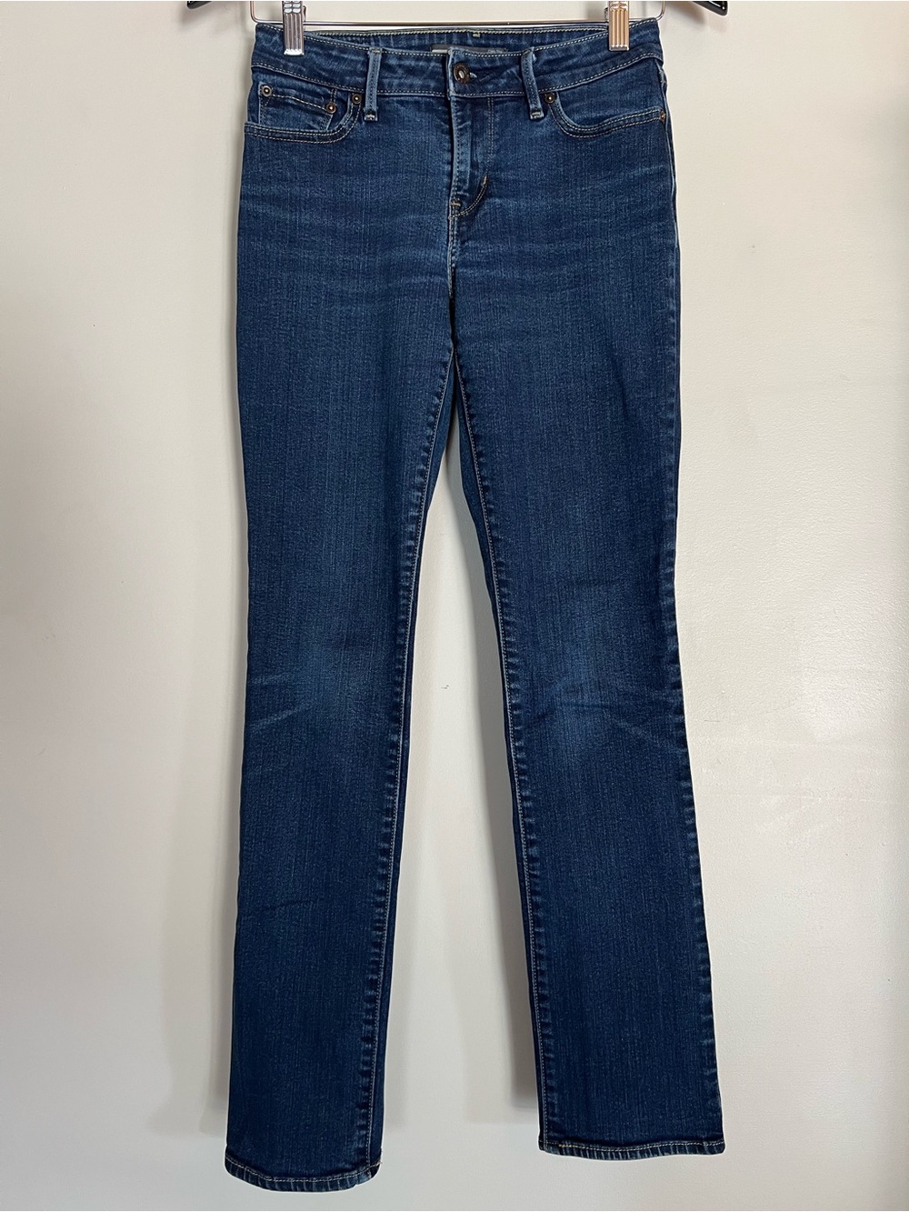 Levi’s Curve ID Bold Curve Size 26 Straight Leg Jeans Dark Wash Stretch Denim